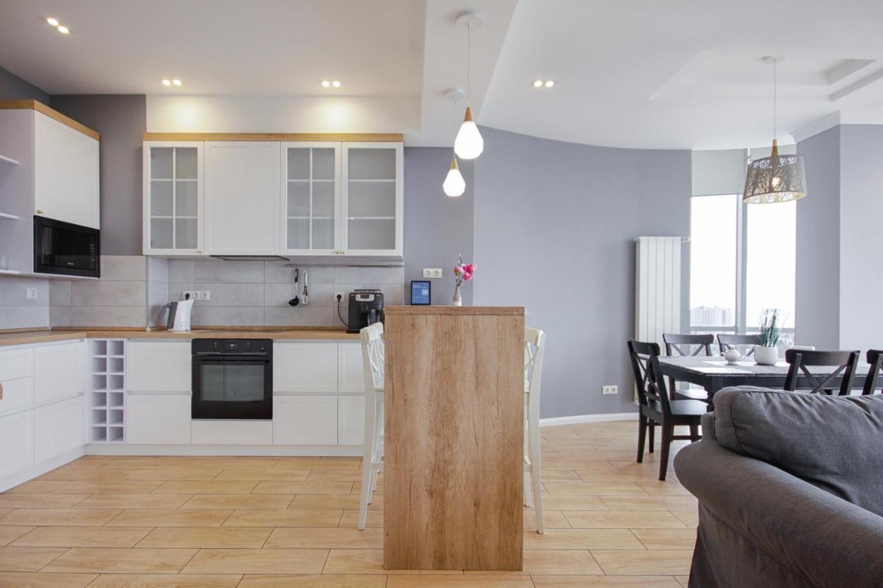 Gagarin Plaza Apartment Odessa Exteriör bild