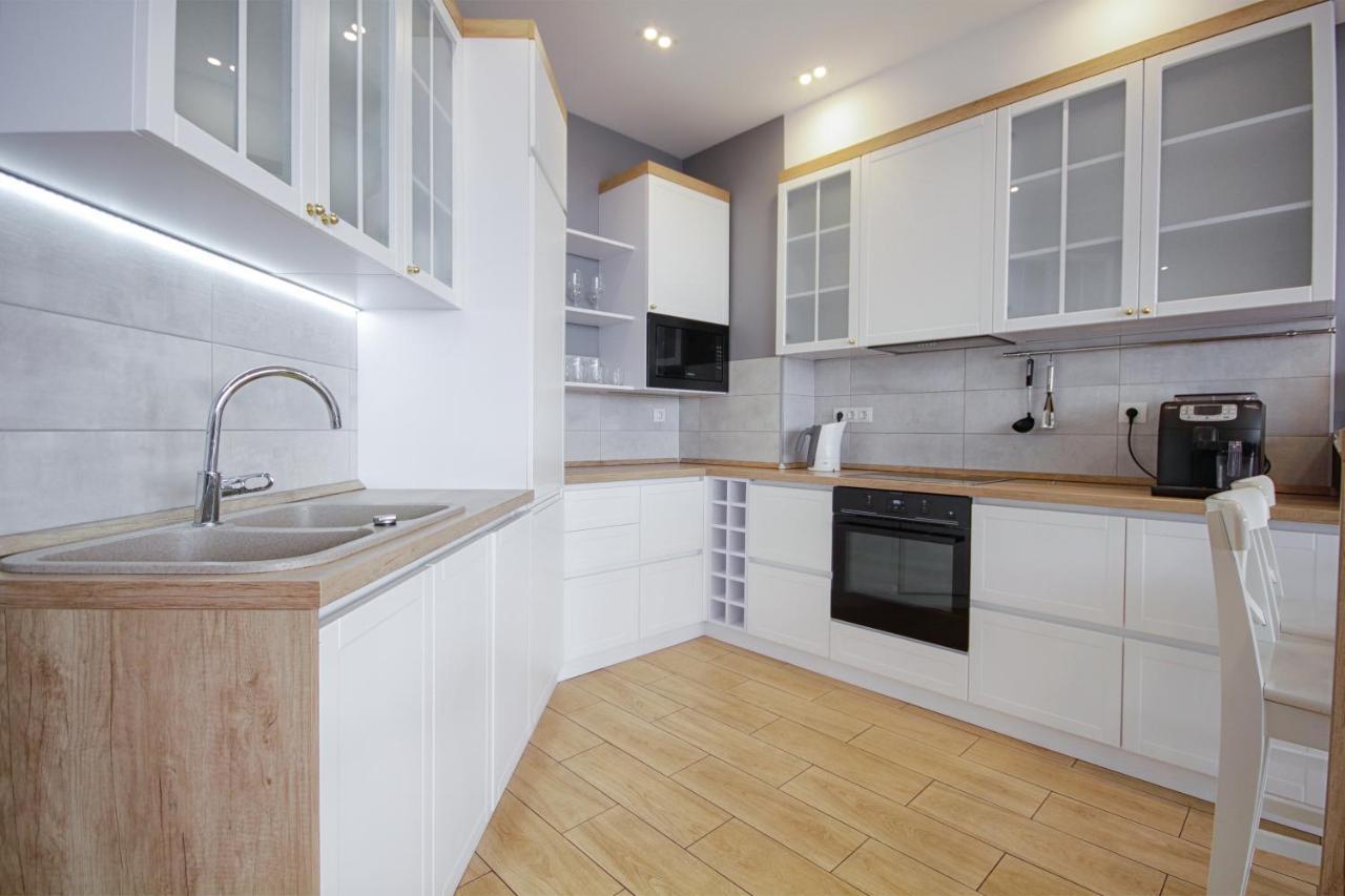 Gagarin Plaza Apartment Odessa Exteriör bild
