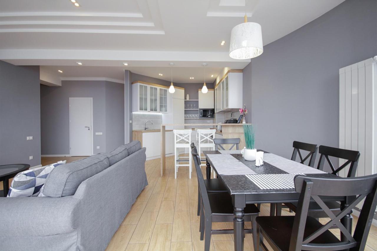 Gagarin Plaza Apartment Odessa Exteriör bild